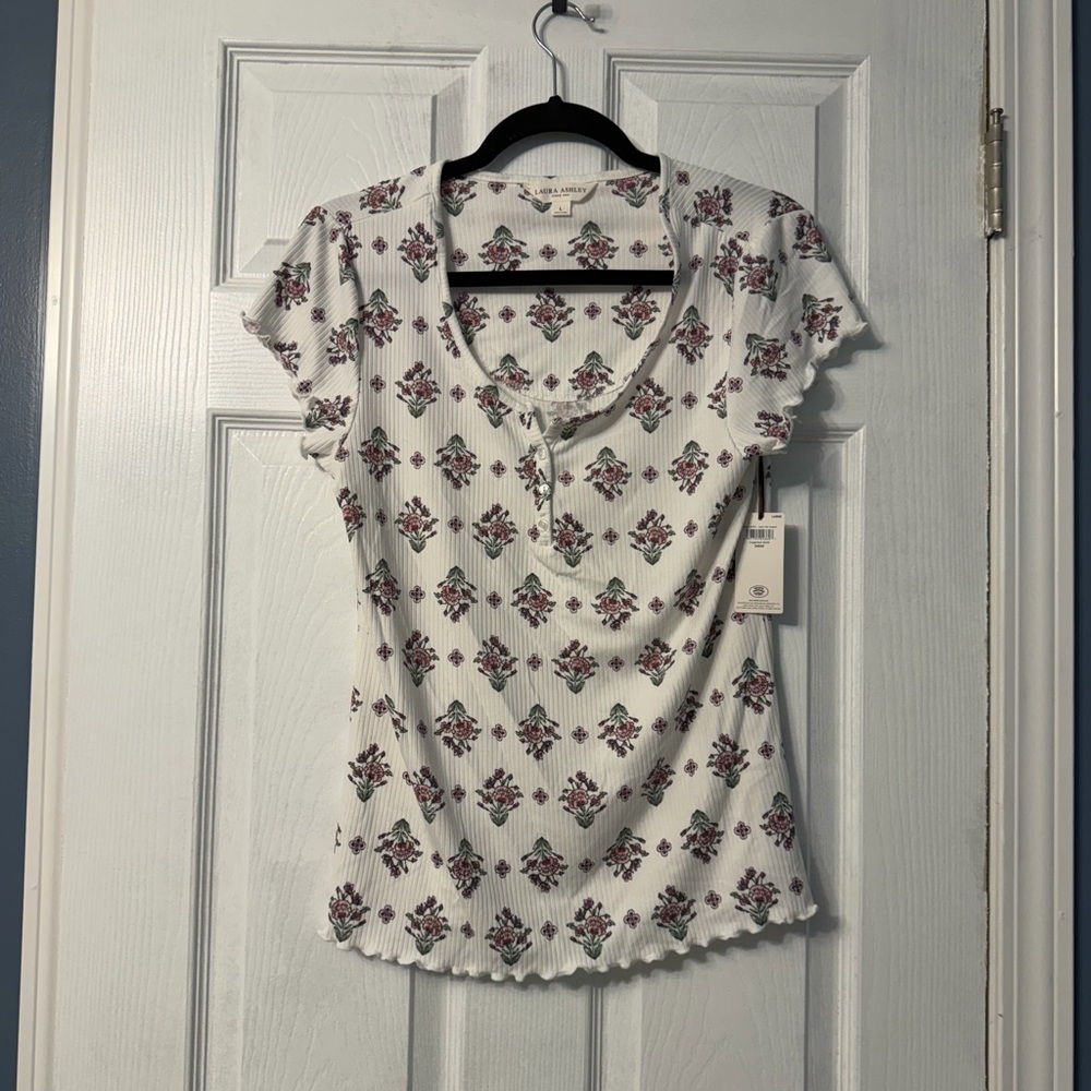 NWT Laura Ashley floral ribbed baby tee size large